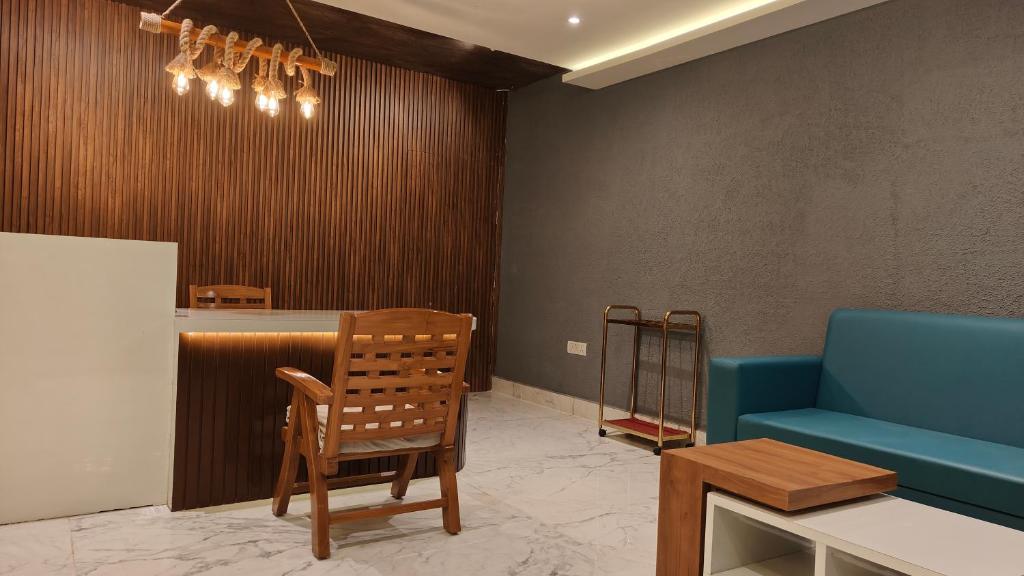 Posezení v ubytování Mount Polaris Suites & Spa