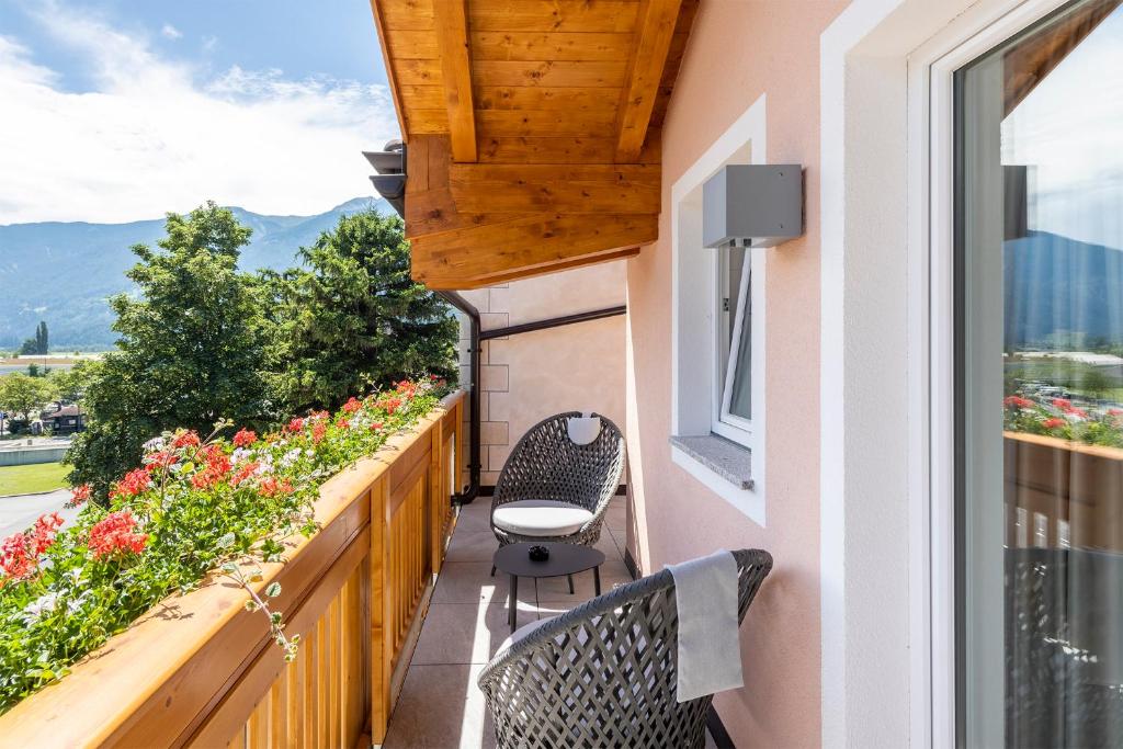 Nespecifikovaný výhled na hory nebo výhled na hory při pohledu z hotelu