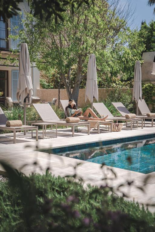 Bazén v ubytování Nema Boutique Hotel & Spa nebo v jeho okolí