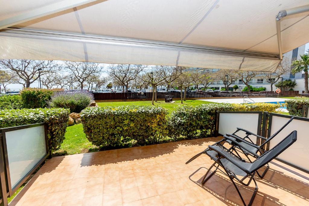 Apartamentos RNET - MILENI Bajo Vista Mar Roses Costa Brava en Roses, Cataluña