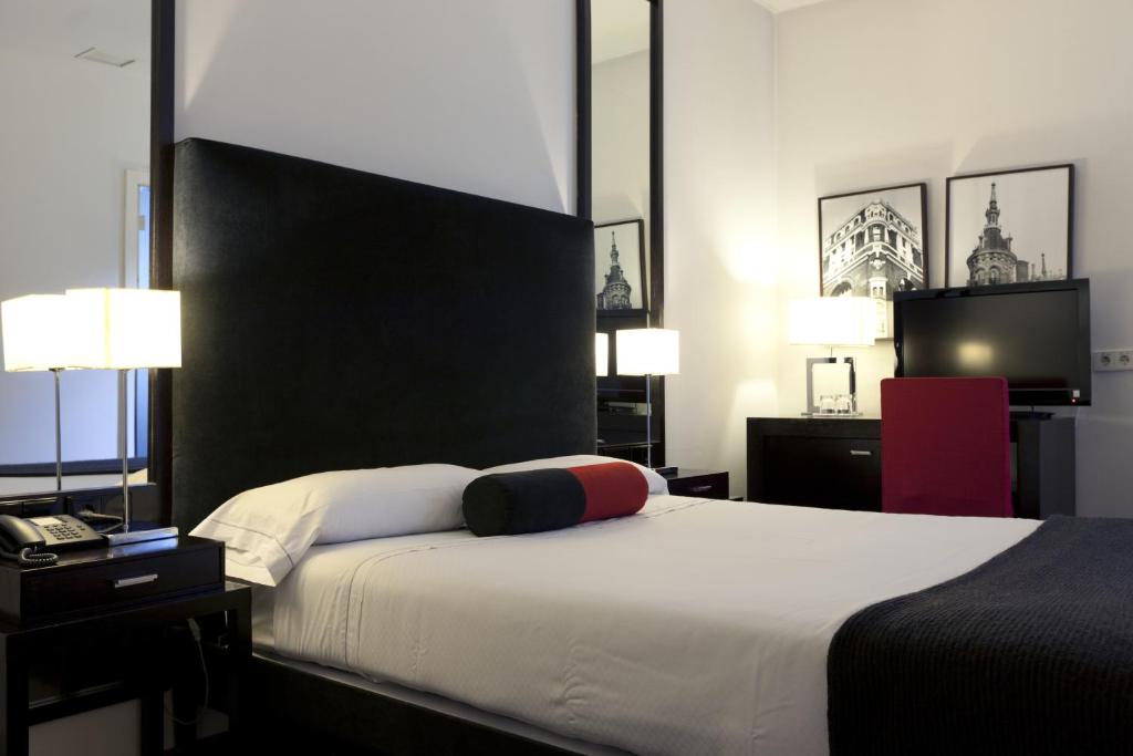 Quatro Puerta del Sol - Salle Double Ou Jumelle