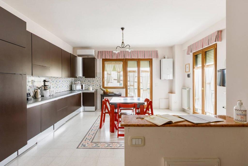 Kuchyň nebo kuchyňský kout v ubytování B&B Vigna del Duca