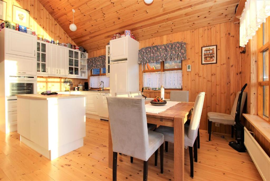 Kuchyň nebo kuchyňský kout v ubytování Eys Cabin