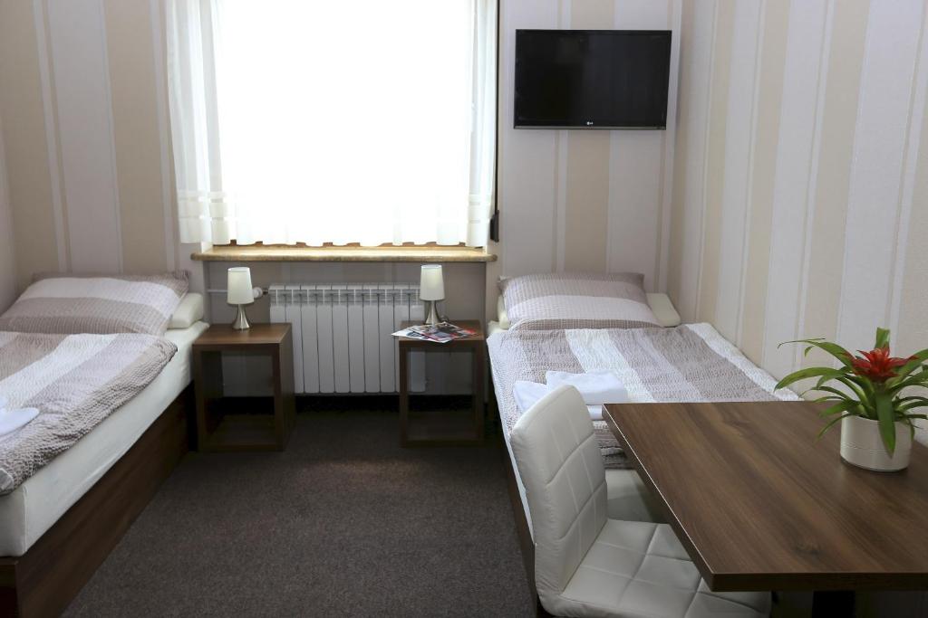 10 Bed And Breakfast - 4