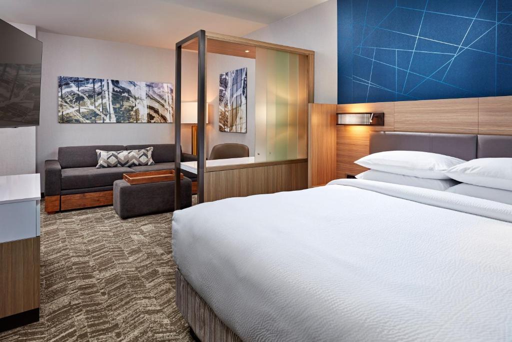 SpringHill Suites by Marriott Los Angeles Downey - Suite King Con Sofá Cama Adicional