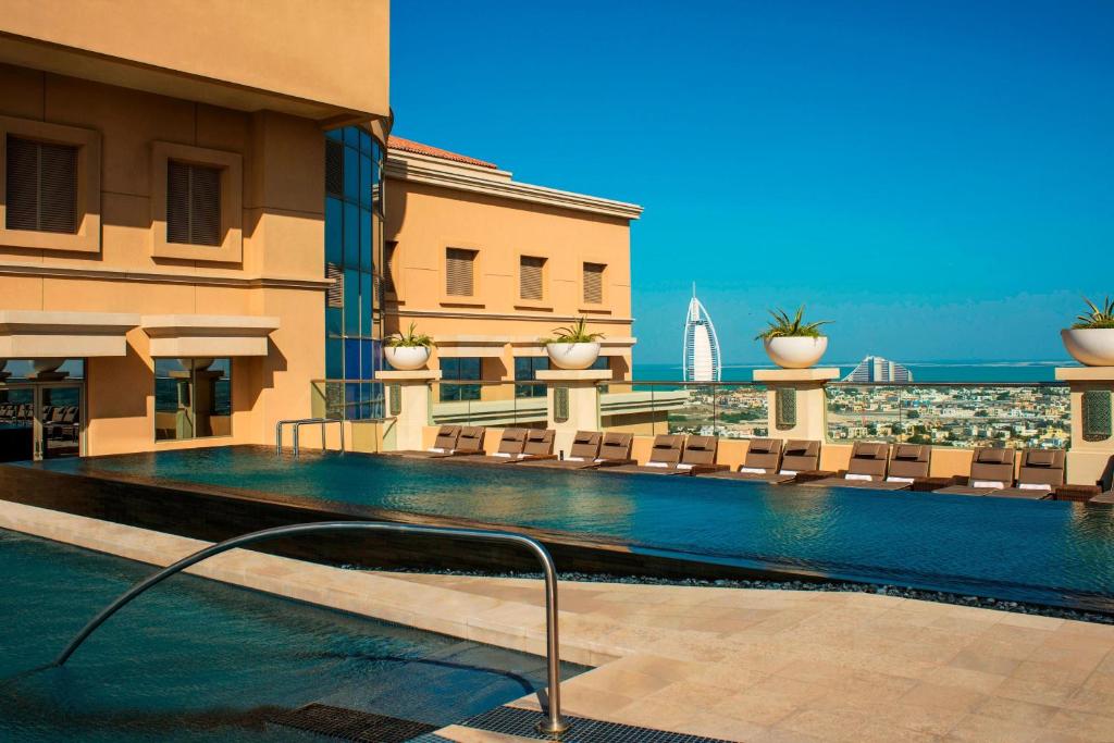 Bassein majutusasutuses Sheraton Mall of the Emirates Hotel, Dubai või selle lähedal