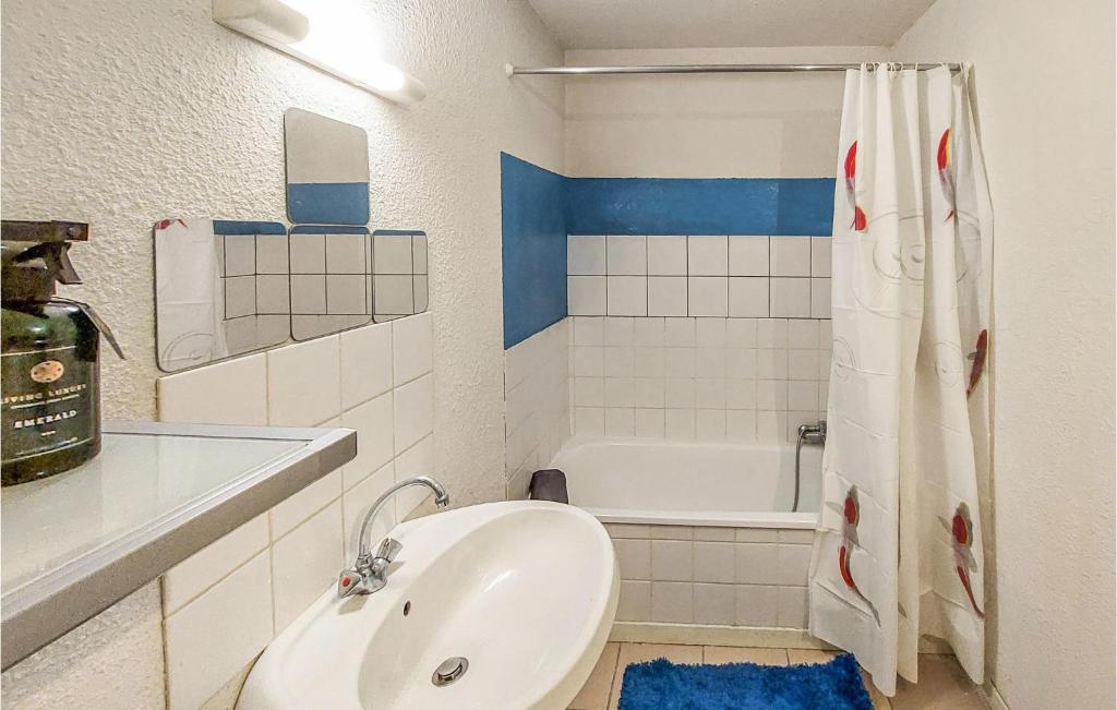 Fotografia z galérie ubytovania 1 Bedroom Lovely Apartment In Saint-Etienne v destinácii Saint-Étienne