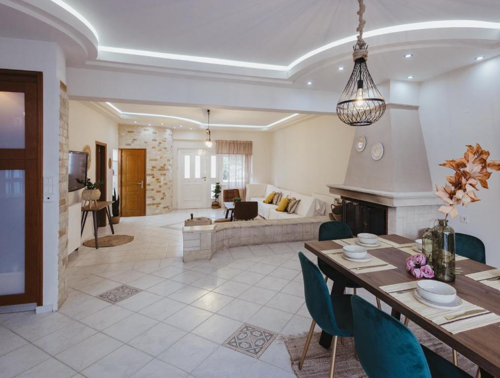 Część wypoczynkowa w obiekcie CITY CENTER VILLA HERSONISOS
