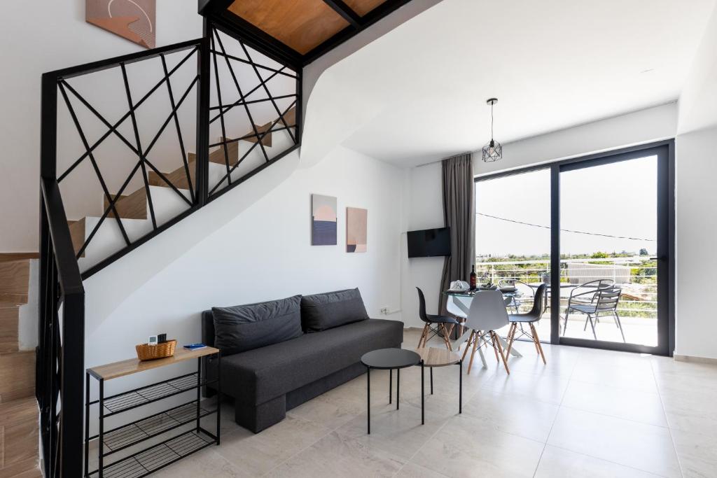 Гостиная зона в Pagani Blue - Luxury Maisonette B4