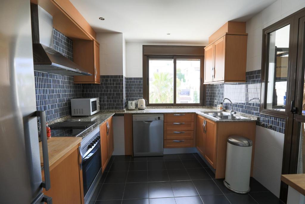 Kuchnia lub aneks kuchenny w obiekcie Penthouse in Estepona - Malaga