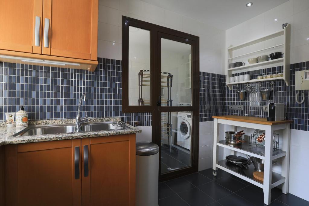 Kuchnia lub aneks kuchenny w obiekcie Penthouse in Estepona - Malaga