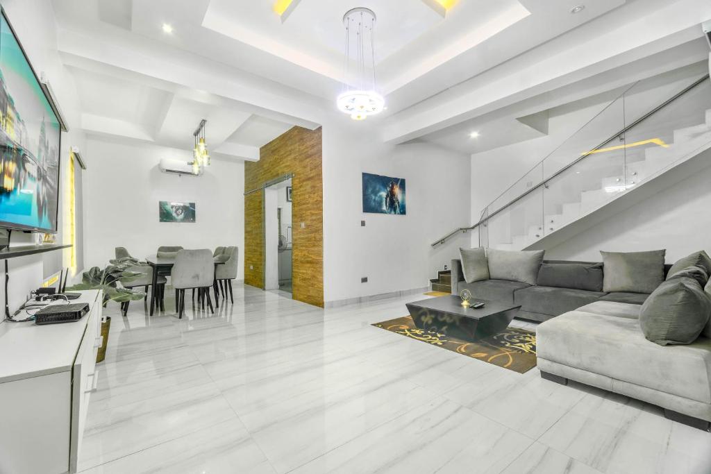 Posezení v ubytování Gorgeous Short-let Apartment Lekki