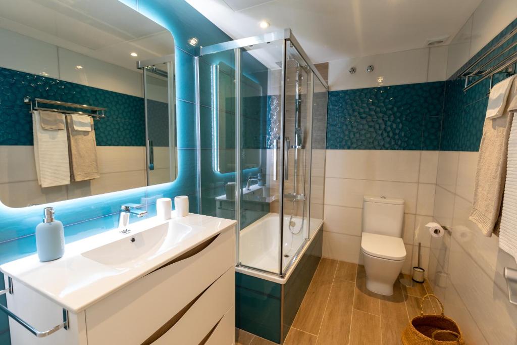 Łazienka w obiekcie Penthouse in Estepona - Malaga