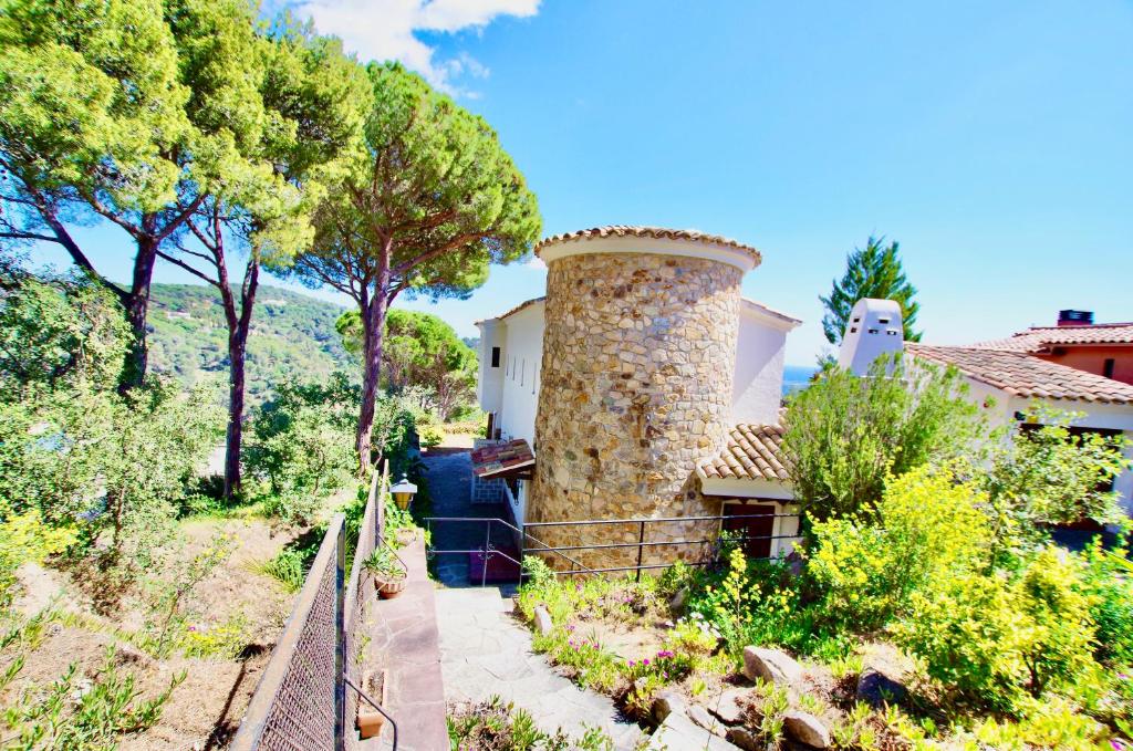 Vonkajšia záhrada v ubytovaní V&V LLORET- VILLA MEDITERRANIA, vistas panorámicas al mar