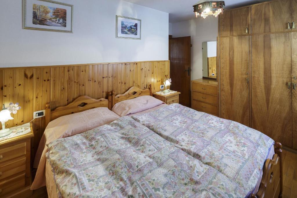 Villa Casanova - Stayincortina - Three-Bedroom Apartment
