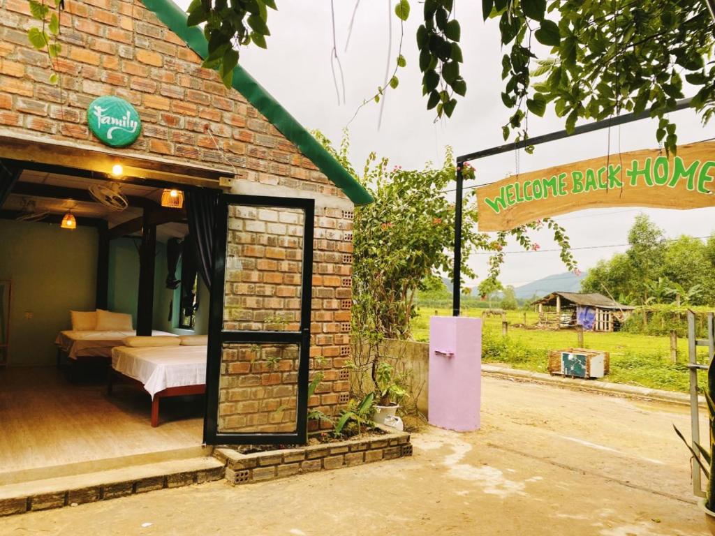 Jungle Boss Homestay - Standard Family Room
