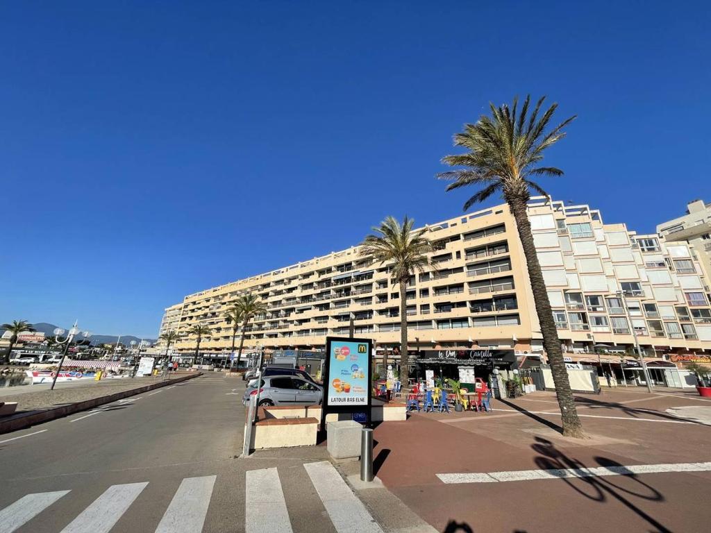 Zdjęcie z galerii obiektu Studio climatisé avec vue sur port à Saint-Cyprien, 2 couchages, proche plage, parking sécurisé - FR-1-106-97 w mieście Saint-Cyprien