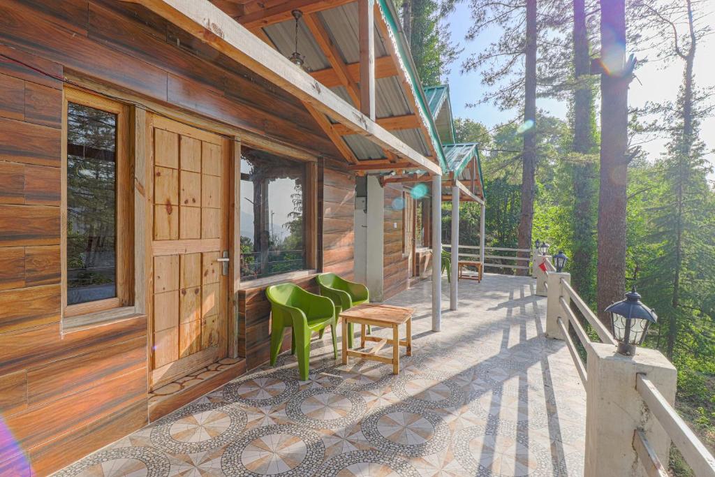 Wooden Cottages by Dumnu Homes, Nainital, India