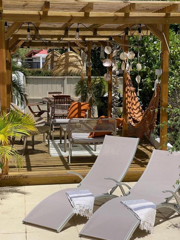 Fotografie z fotogalerie ubytování Wahoo lodge, piscine privée, orient bay v destinaci Orient Bay