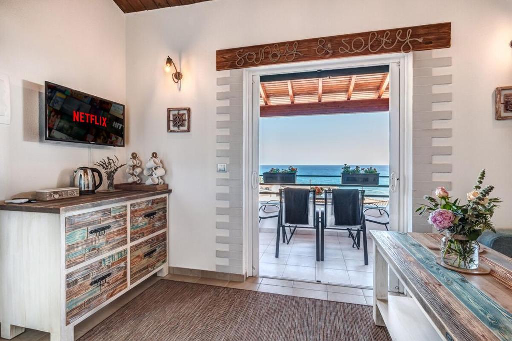 Glyfada Seablue 137 - отзывы и видео