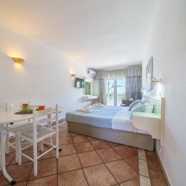 Apartamentos Solar do Sol - 4