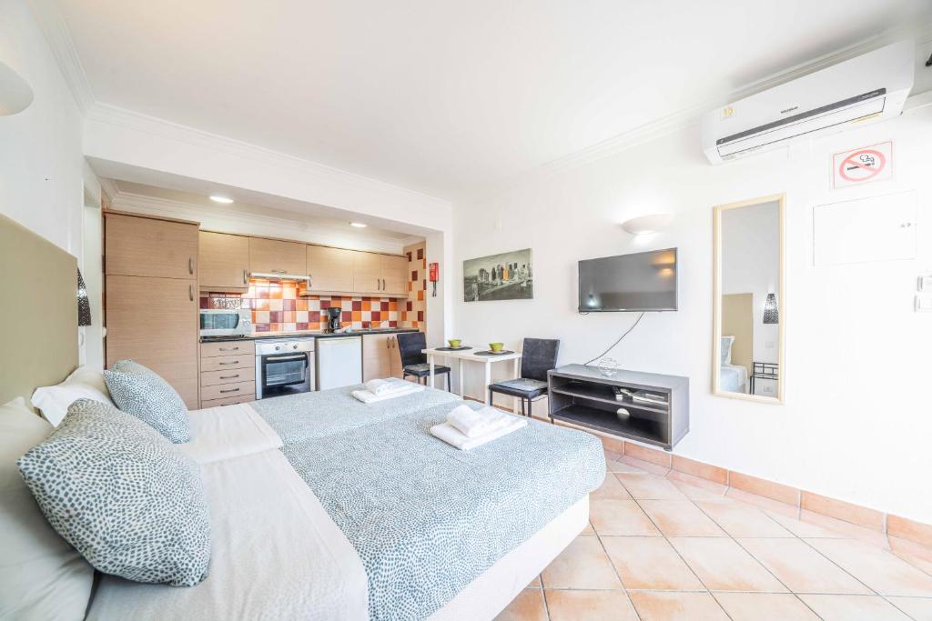 Apartamentos Solar do Sol - 16