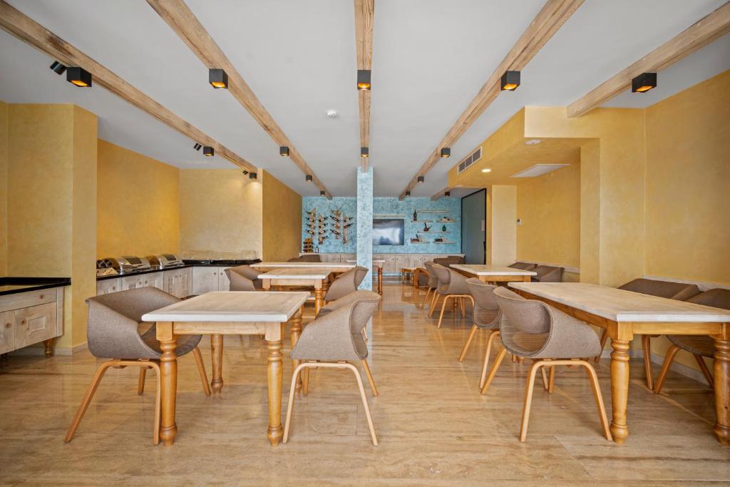 Posezení v ubytování ZEYT INN HOTEL