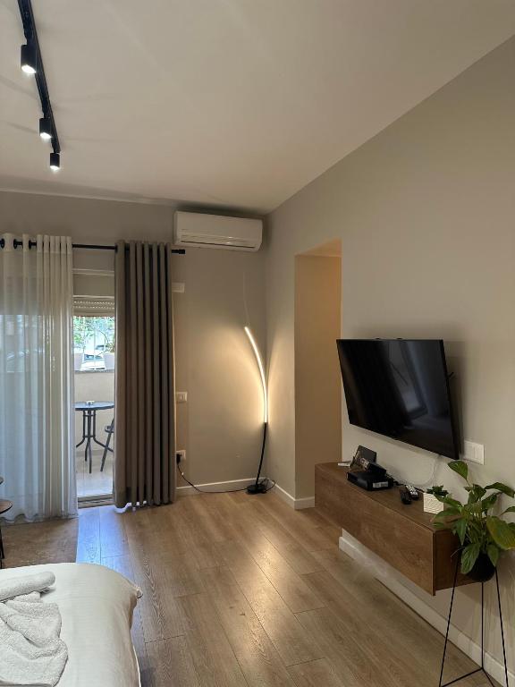 4SeasonsGea , Deluxe Studio , City Centre , Tirana - Image 5