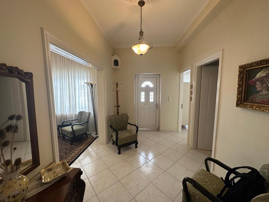 Vintage Central House - 9