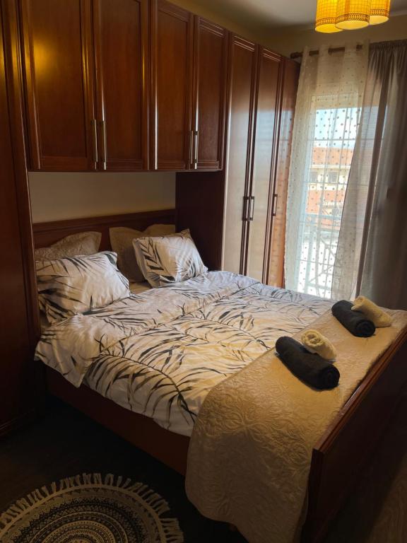Pedestrian Street Center Apartment - Image 6