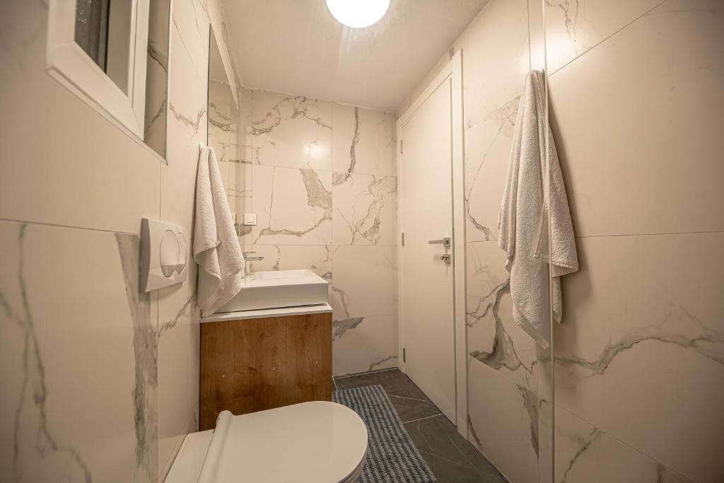 Koupelna v ubytování N&N Lux Guest house