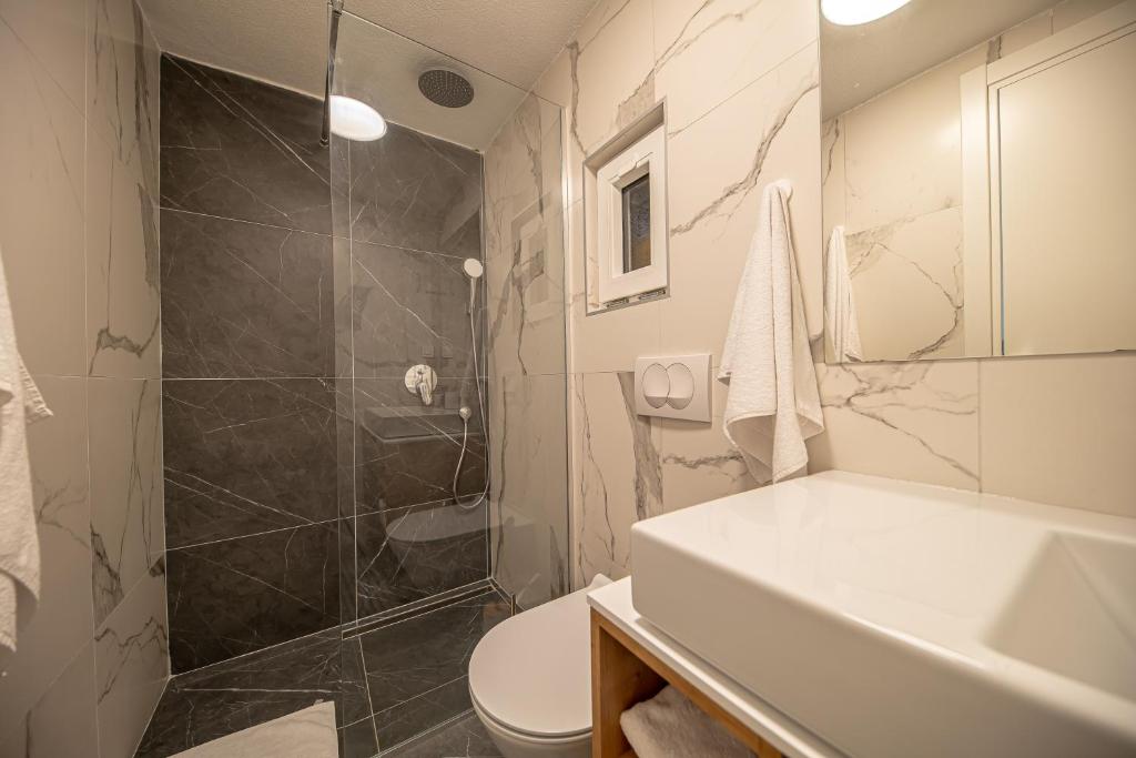 Koupelna v ubytování N&N Lux Guest house