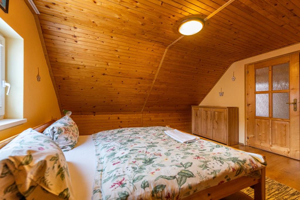 Postel nebo postele na pokoji v ubytování Penzion Jas