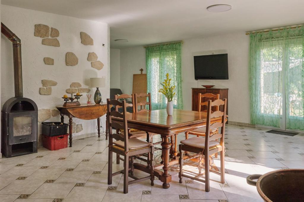 Zdjęcie z galerii obiektu Maison provençale dans un cadre bucolique w mieście Grignan