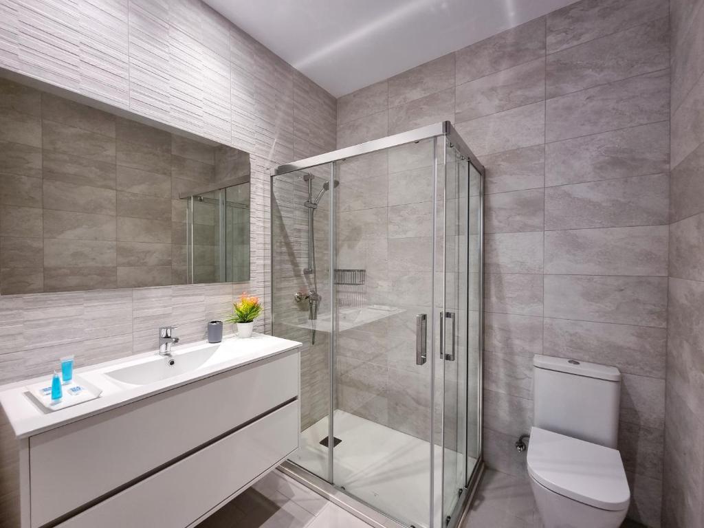 Kúpeľňa v ubytovaní San Bartolome Bay - Iberorent Apartments