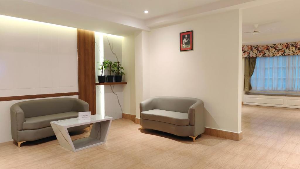 Posezení v ubytování Mount Polaris Suites & Spa