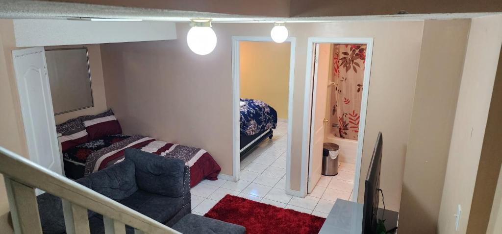 Postel nebo postele na pokoji v ubytování Cozy private room