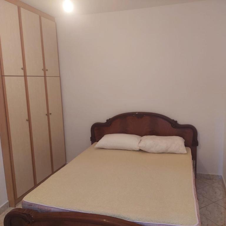 Klodian Apartment - Image 2