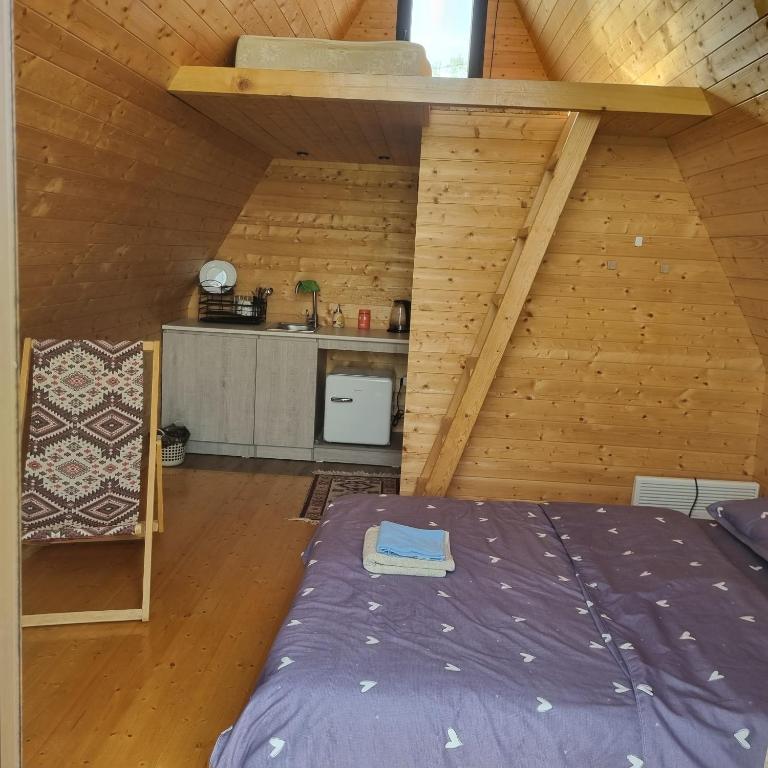 Kuchyň nebo kuchyňský kout v ubytování Cottage in Udabno