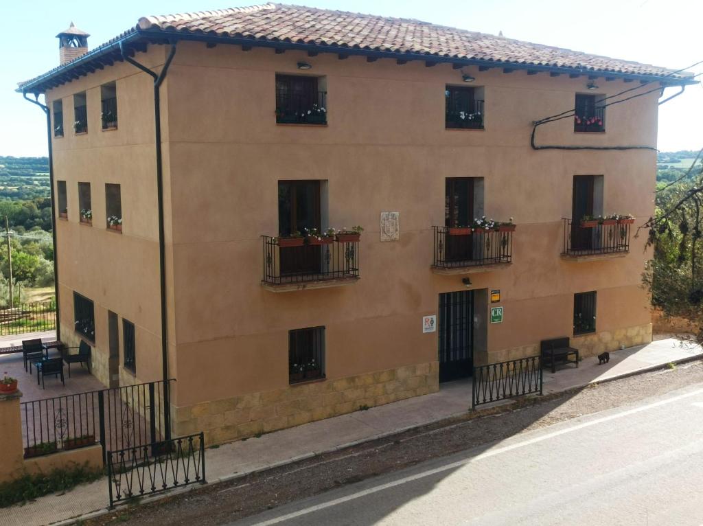 Budova, kde se aparthotel nachází