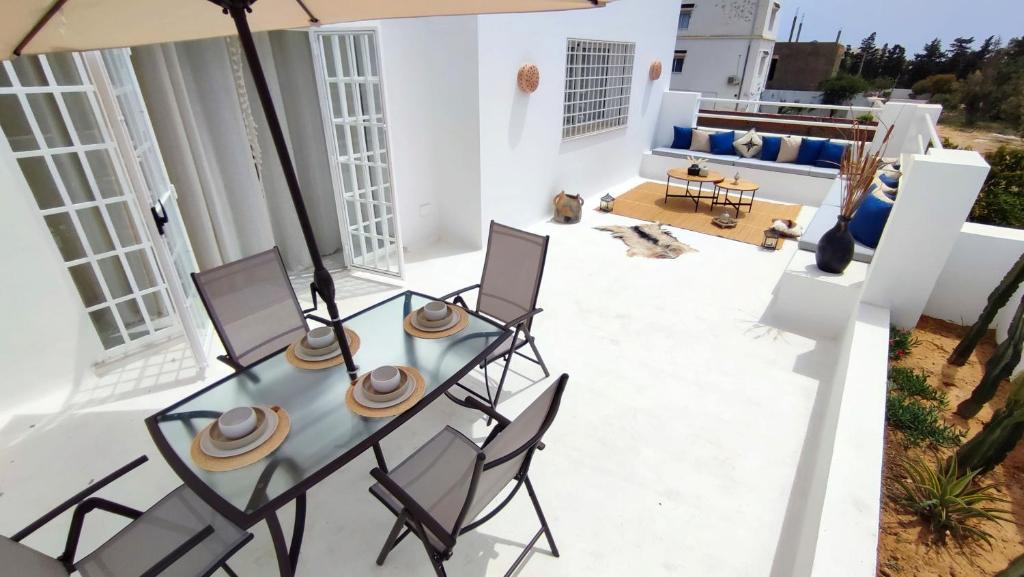Balkón nebo terasa v ubytování Villa Pupputia Hammamet M'rezga beach