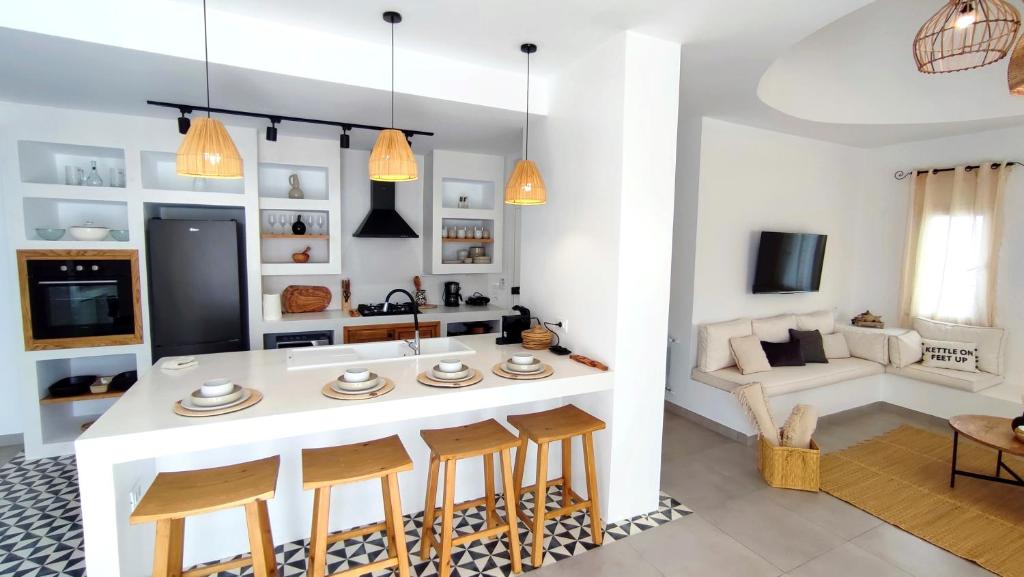 Kuchyň nebo kuchyňský kout v ubytování Villa Pupputia Hammamet M'rezga beach
