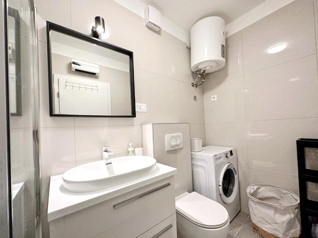 Grandpa´s tree - private garage - 14