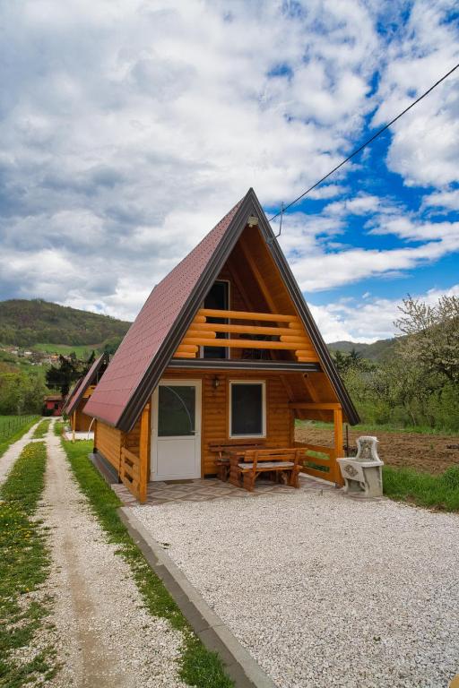 Pyramid Energy House - Holiday Home