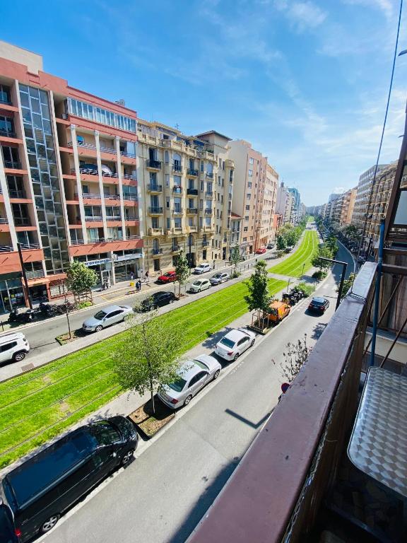 Fotografia z galérie ubytovania Magnifique appartement 60m2 ,3 pièces , équipée,très lumineux, 2 minutes à pied de la plage v destinácii Nice