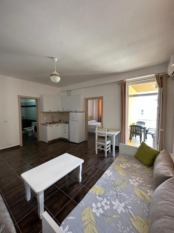 Marjana's Apartment 3 - Image 4