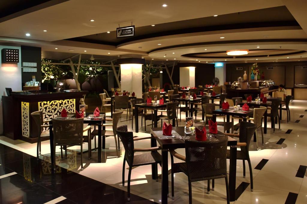 Restaurace v ubytování The Kana Kuta Hotel