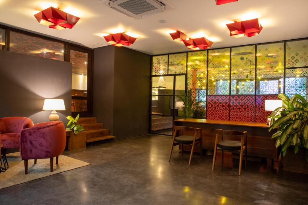 Posezení v ubytování Lake Avenue Hotel Kandy