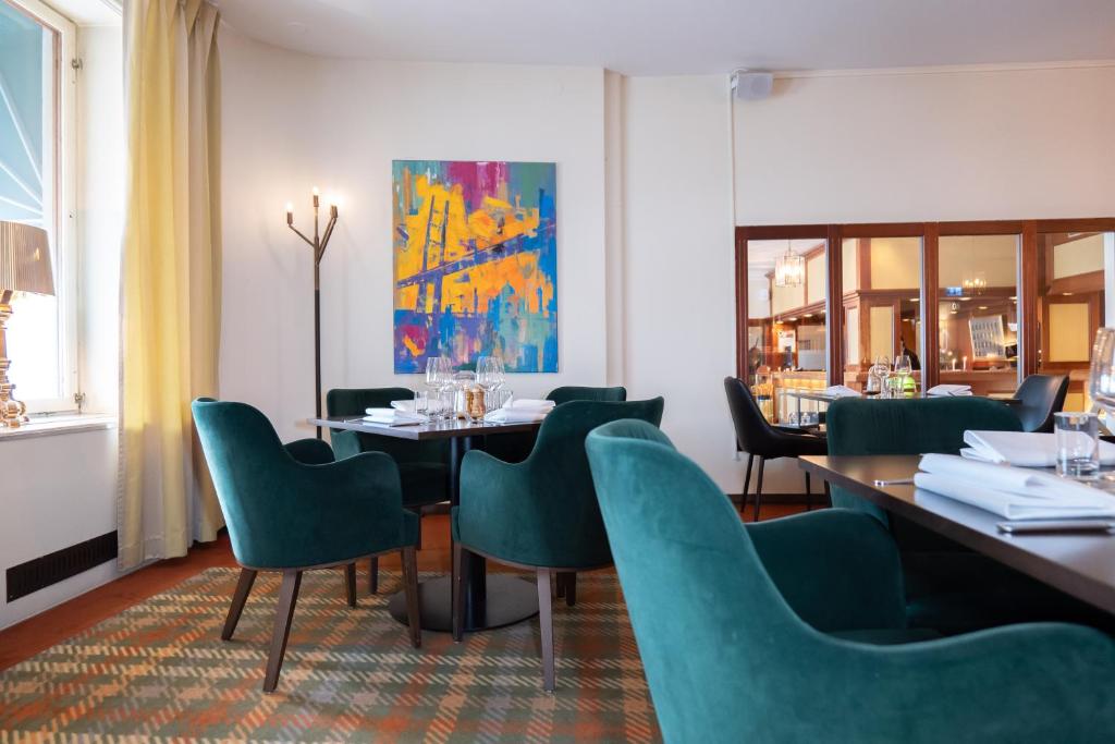 Posezení v ubytování ProfilHotels Calmar Stadshotell