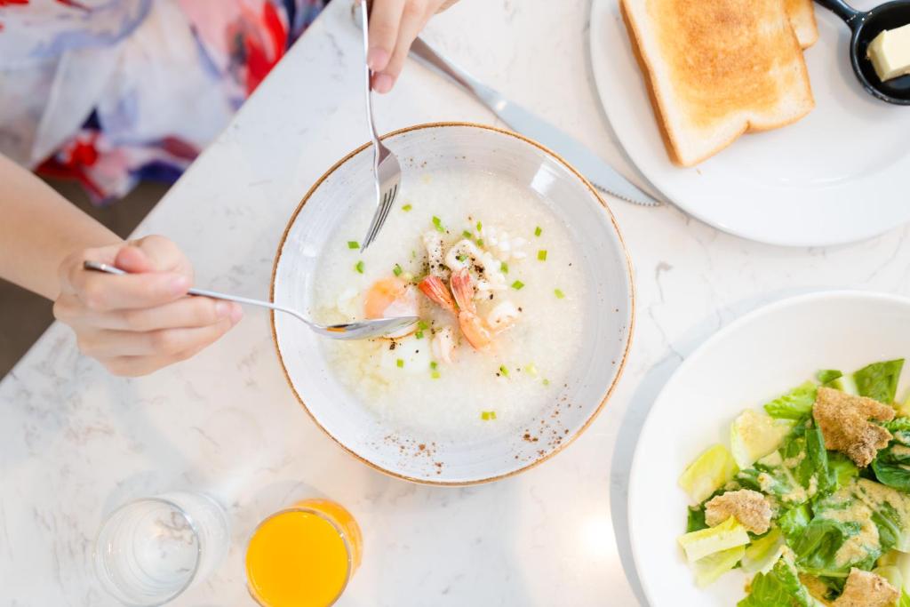 Ratri Hotel Phuket Old Town - Resim 20